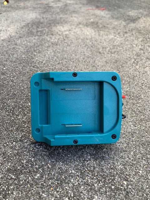 Makita 18v battery adaptor / base plate for DIY projects