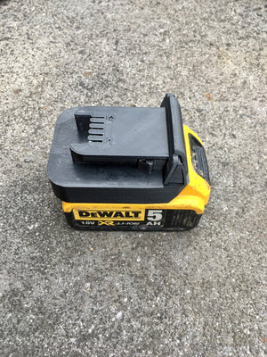 Dewalt 18v battery adaptor to Milwaukee tools