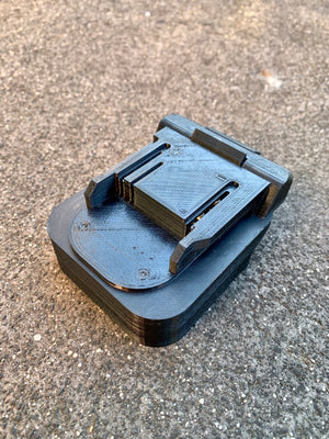 Hitachi / Hikoki 18v battery adaptor to Makita LXT tools