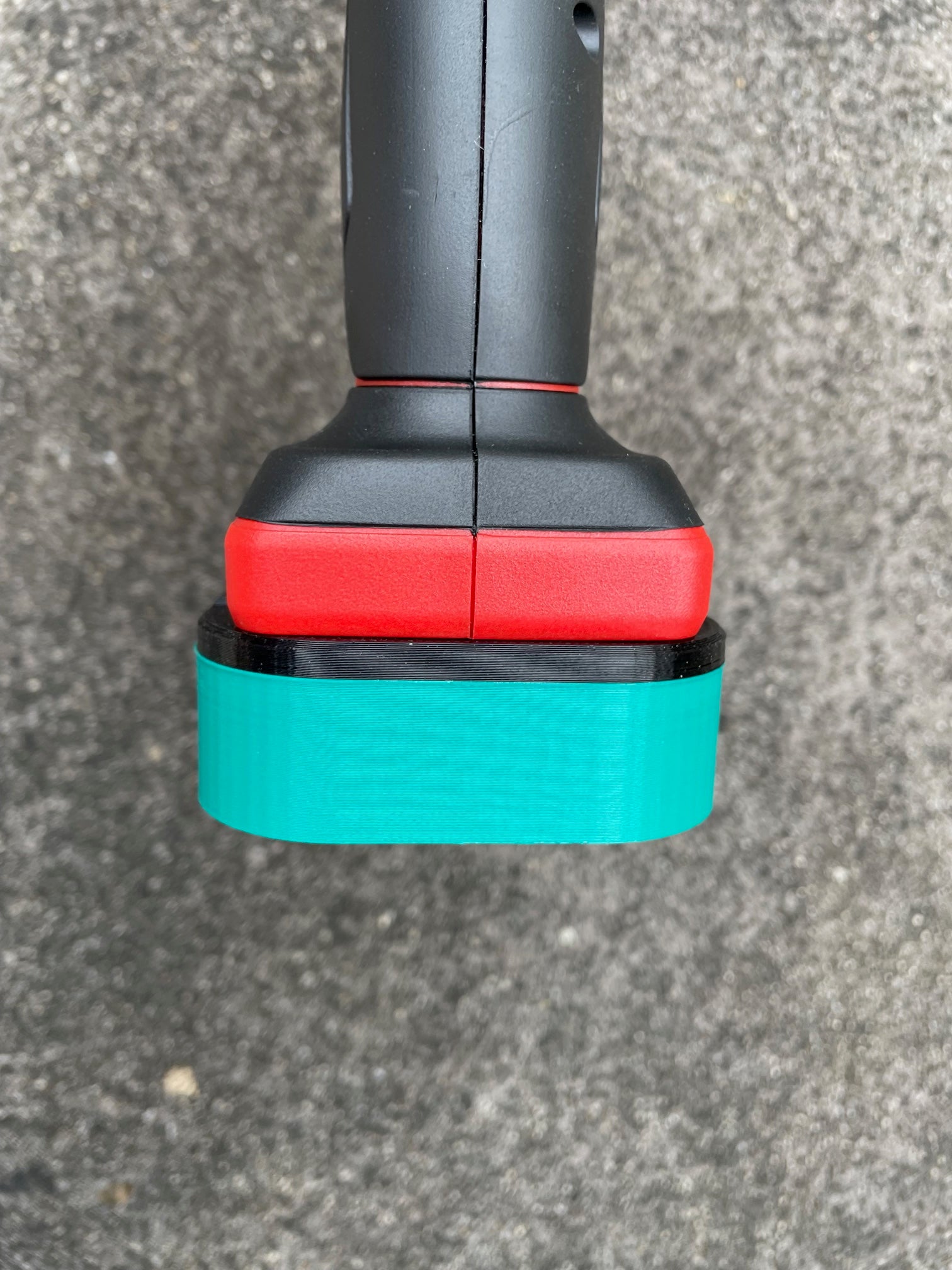 Makita 18v battery adaptor to Ozito tools
