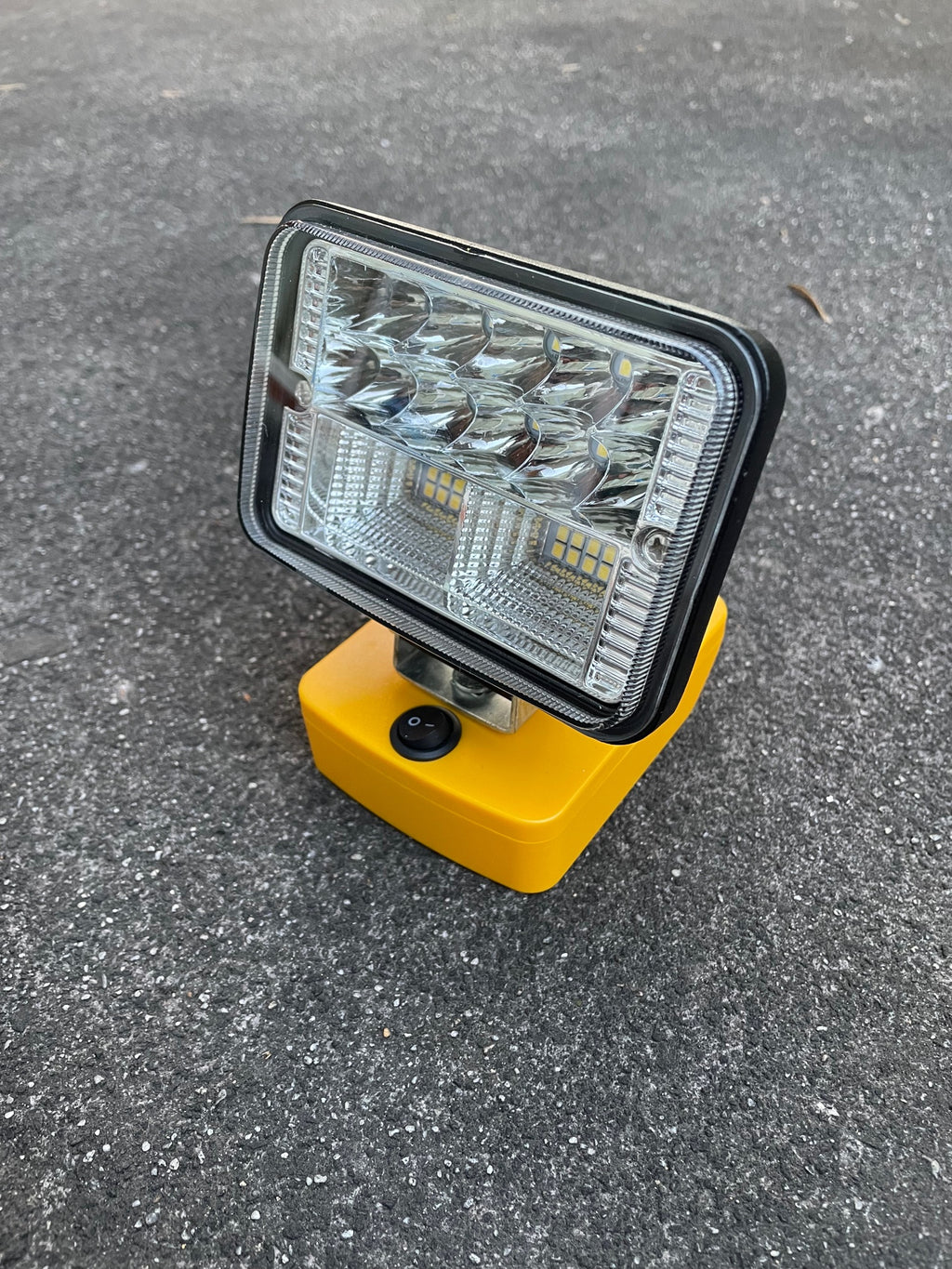 Dewalt 18V LED light, 2nd generation