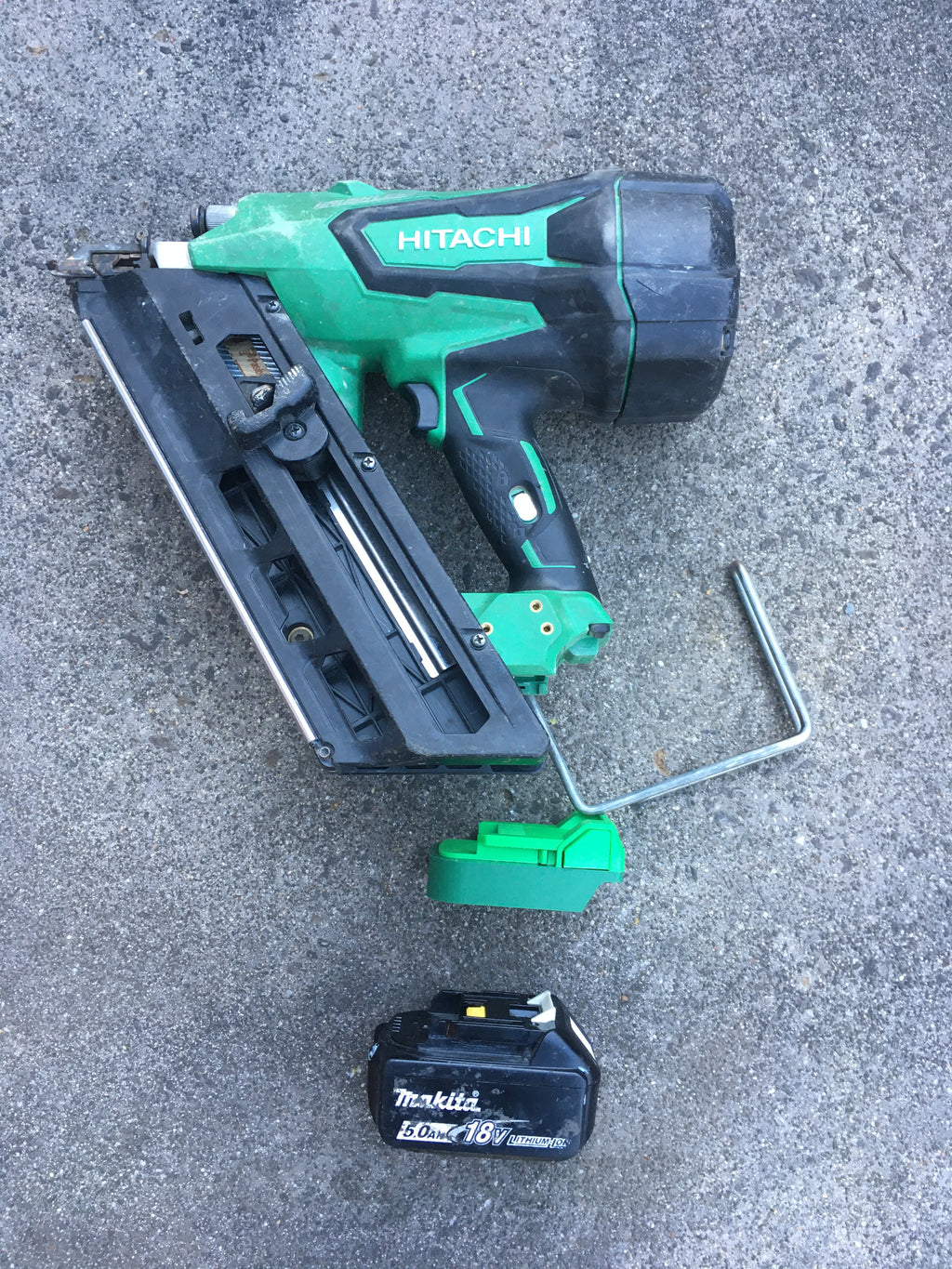 Makita 18v Battery adaptor to Hitachi / Hikoki Tools