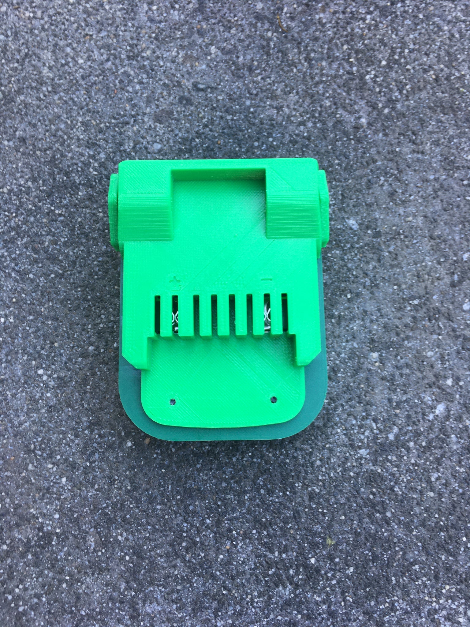 Makita 18v Battery adaptor to Hitachi / Hikoki Tools