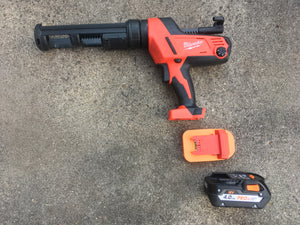 AEG 18v battery adaptor to Milwaukee M18 tools