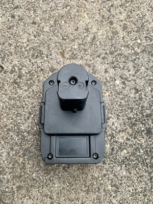 Makita 18v Battery Adaptor to Ryobi One+ Tools